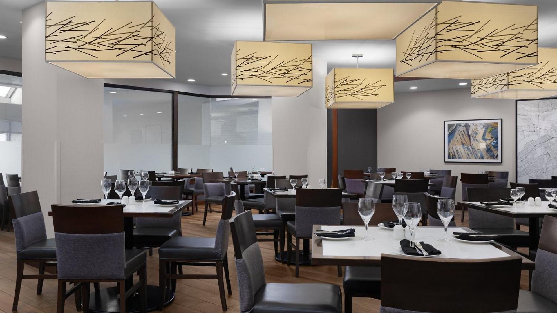 East By Ihg 4*