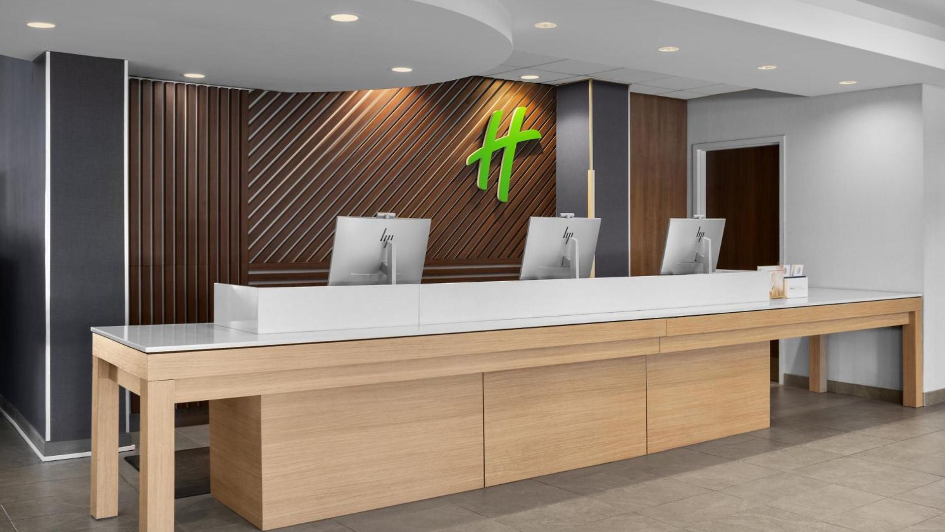 East By Ihg 4* Ottawa