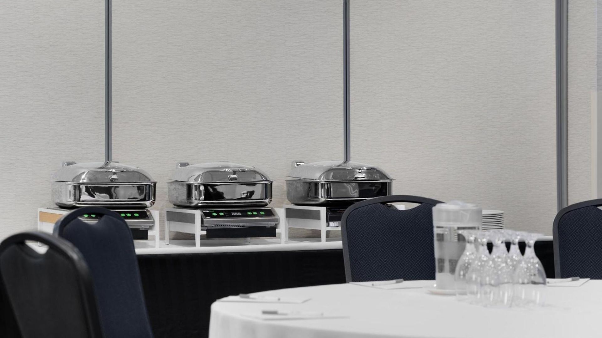 East By Ihg Ottawa