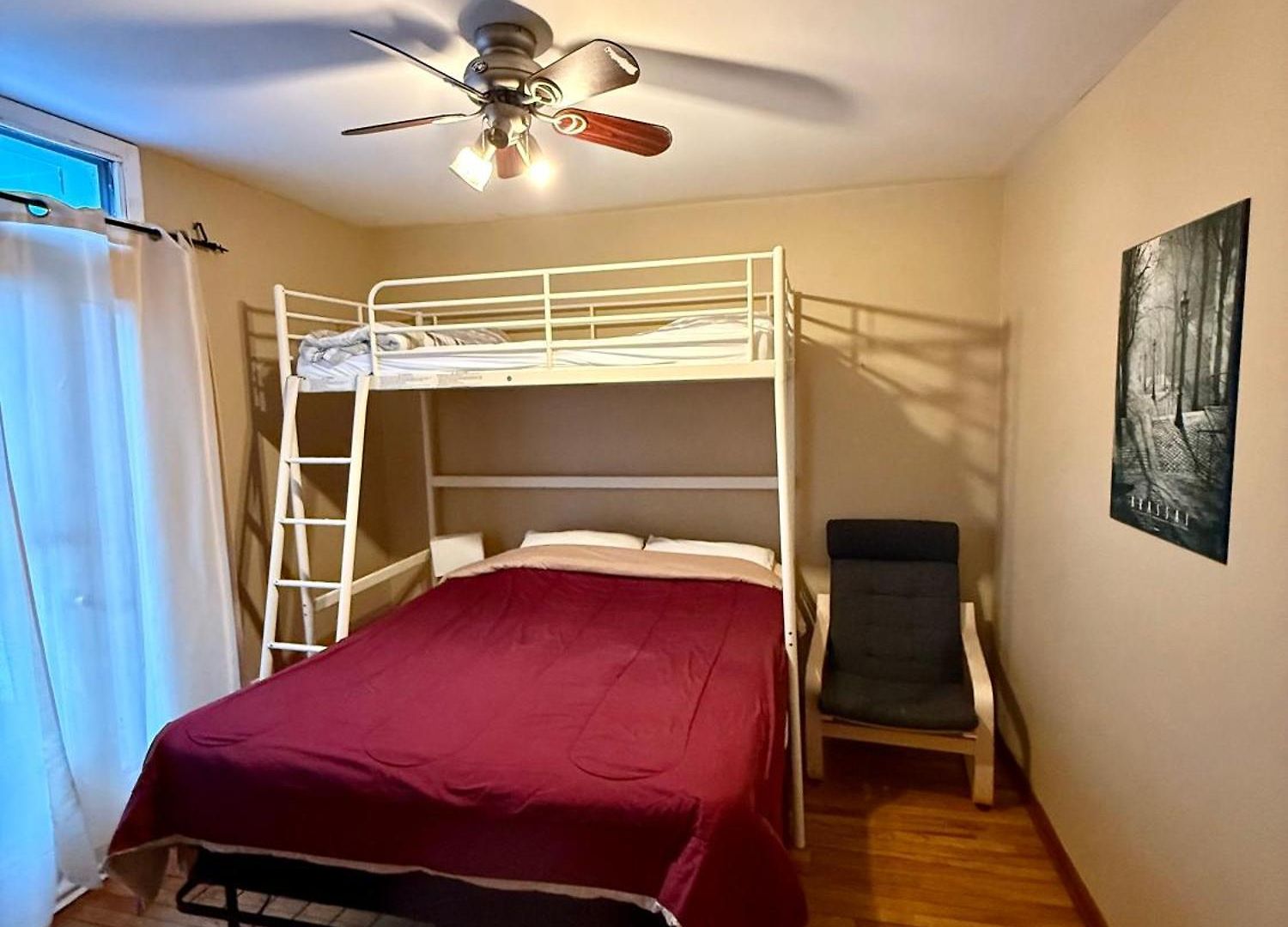Backpackers * Ottawa