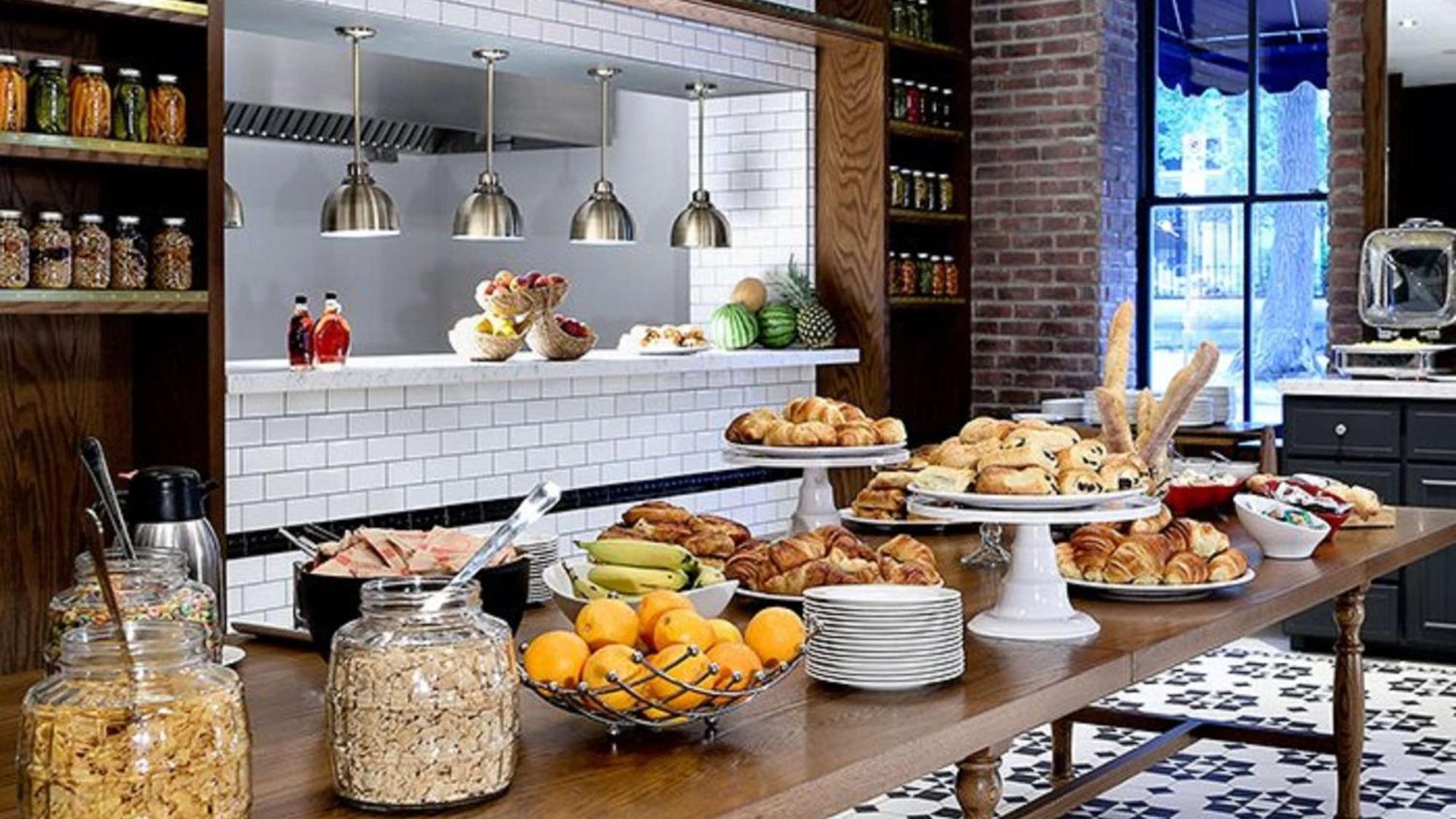 Doubletree By Hilton Downtown 4*