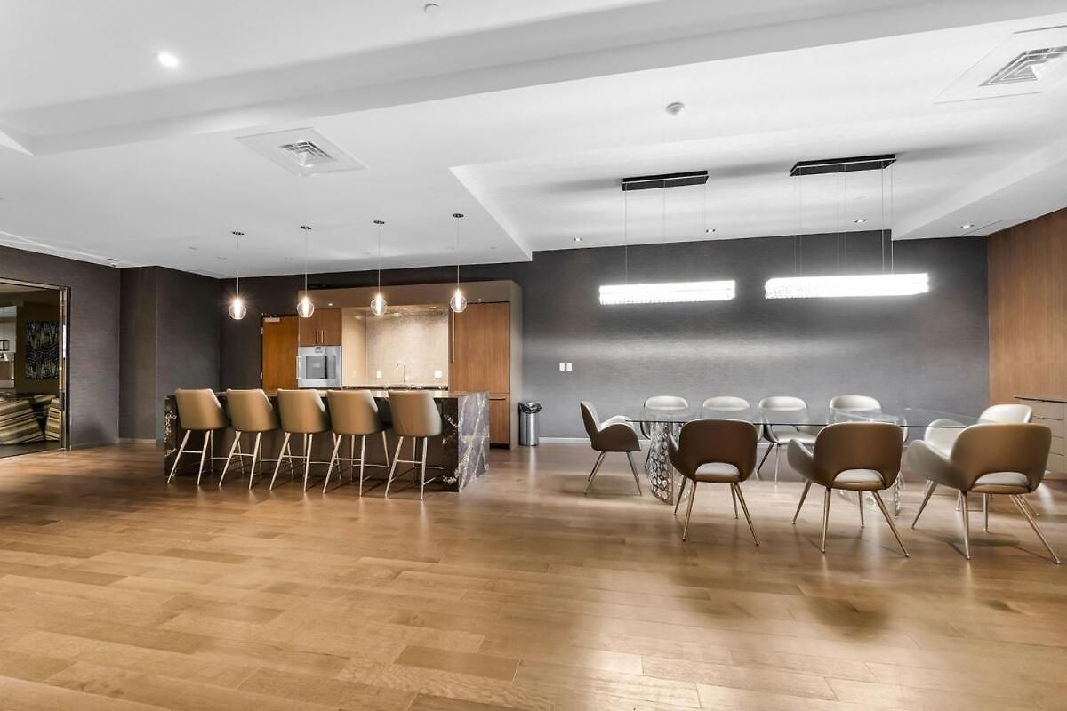 High-end With Gym And Walking Distance To Parliament *