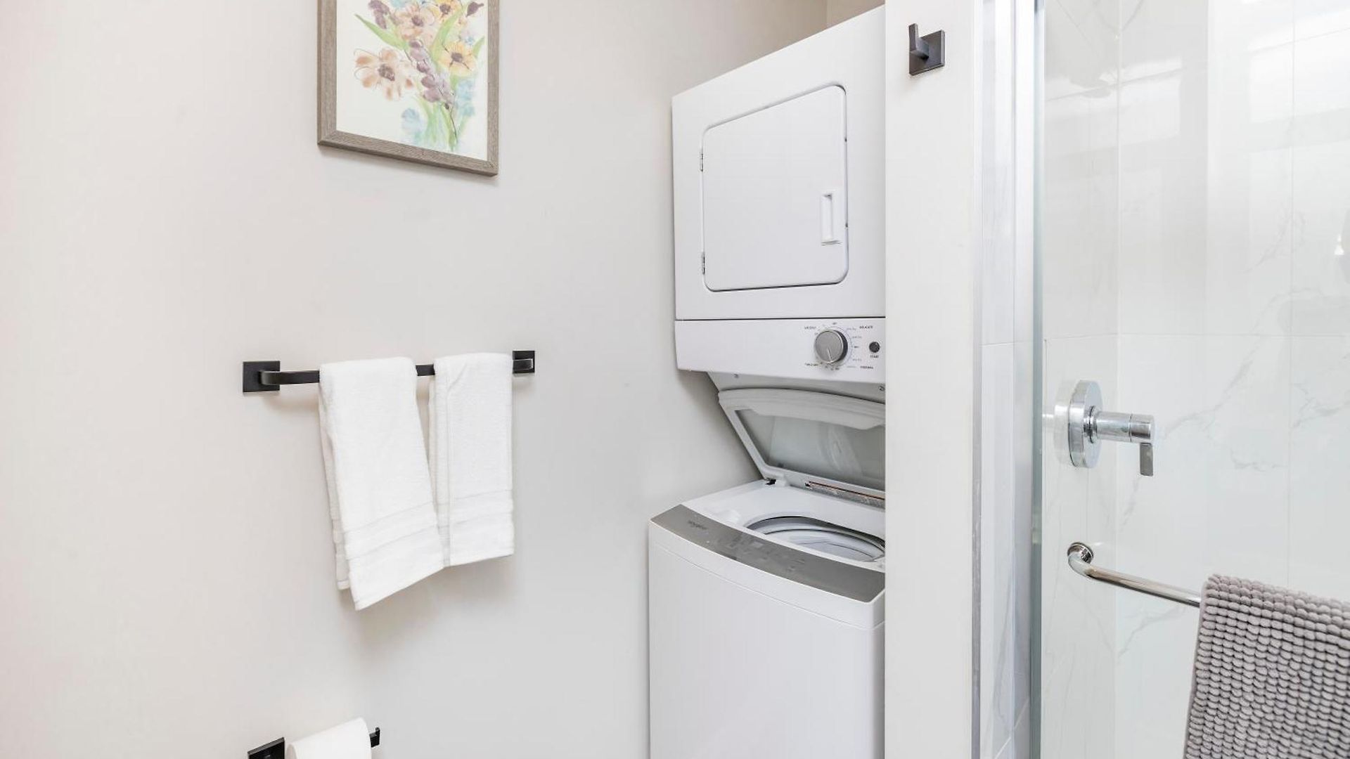 Apartment Modern 1br King Bed Near Rideau River & Dt
