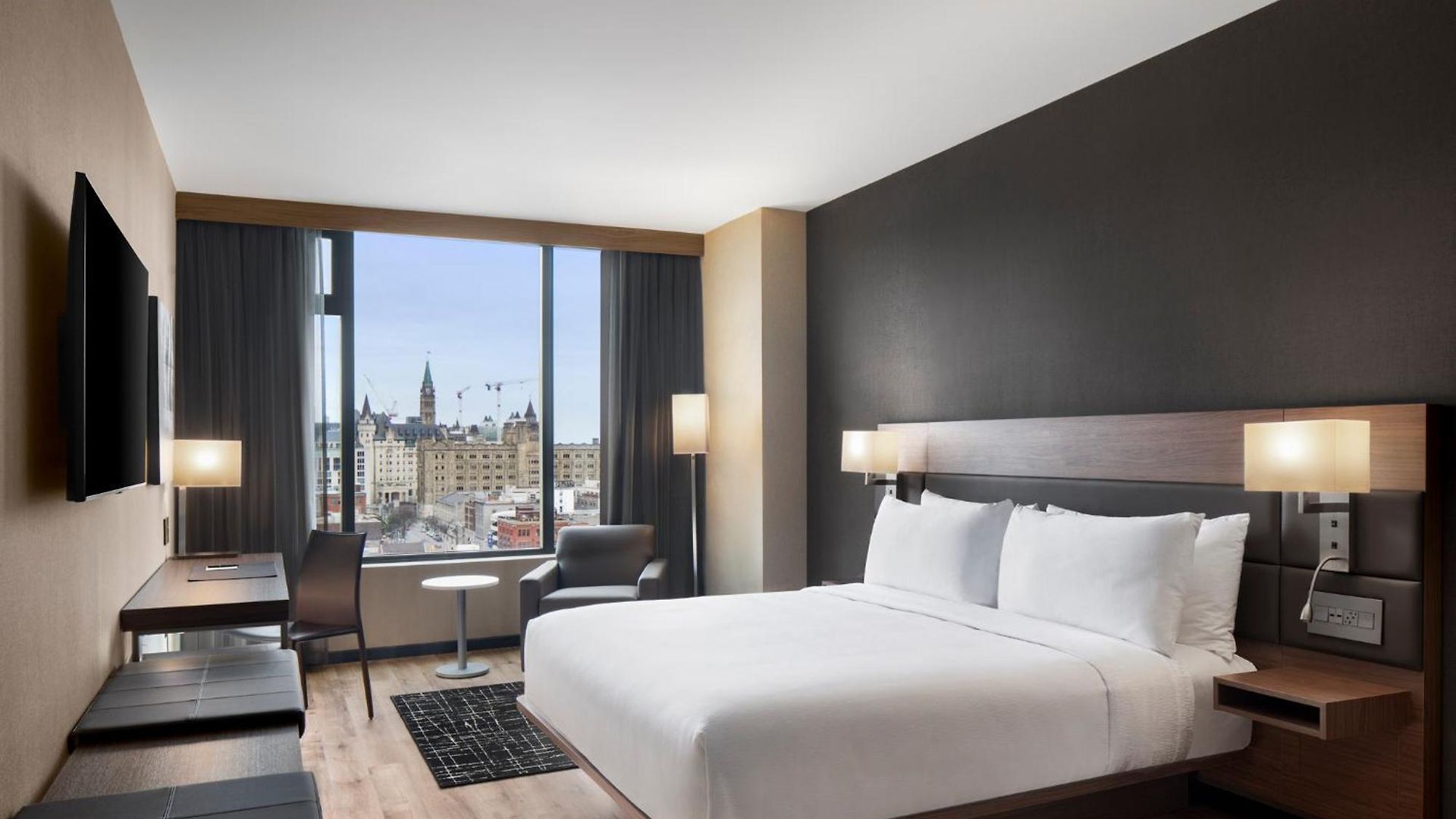 Hotel Ac By Marriott Downtown 4*
