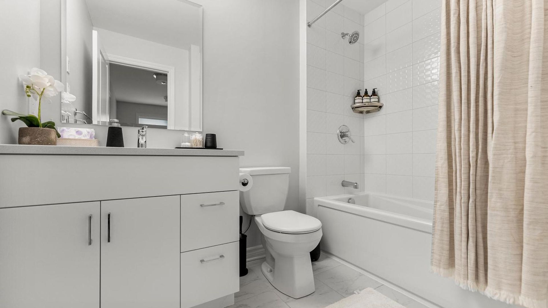 Bliss Modern Luxury 3bed Entire Townhome Free Parking