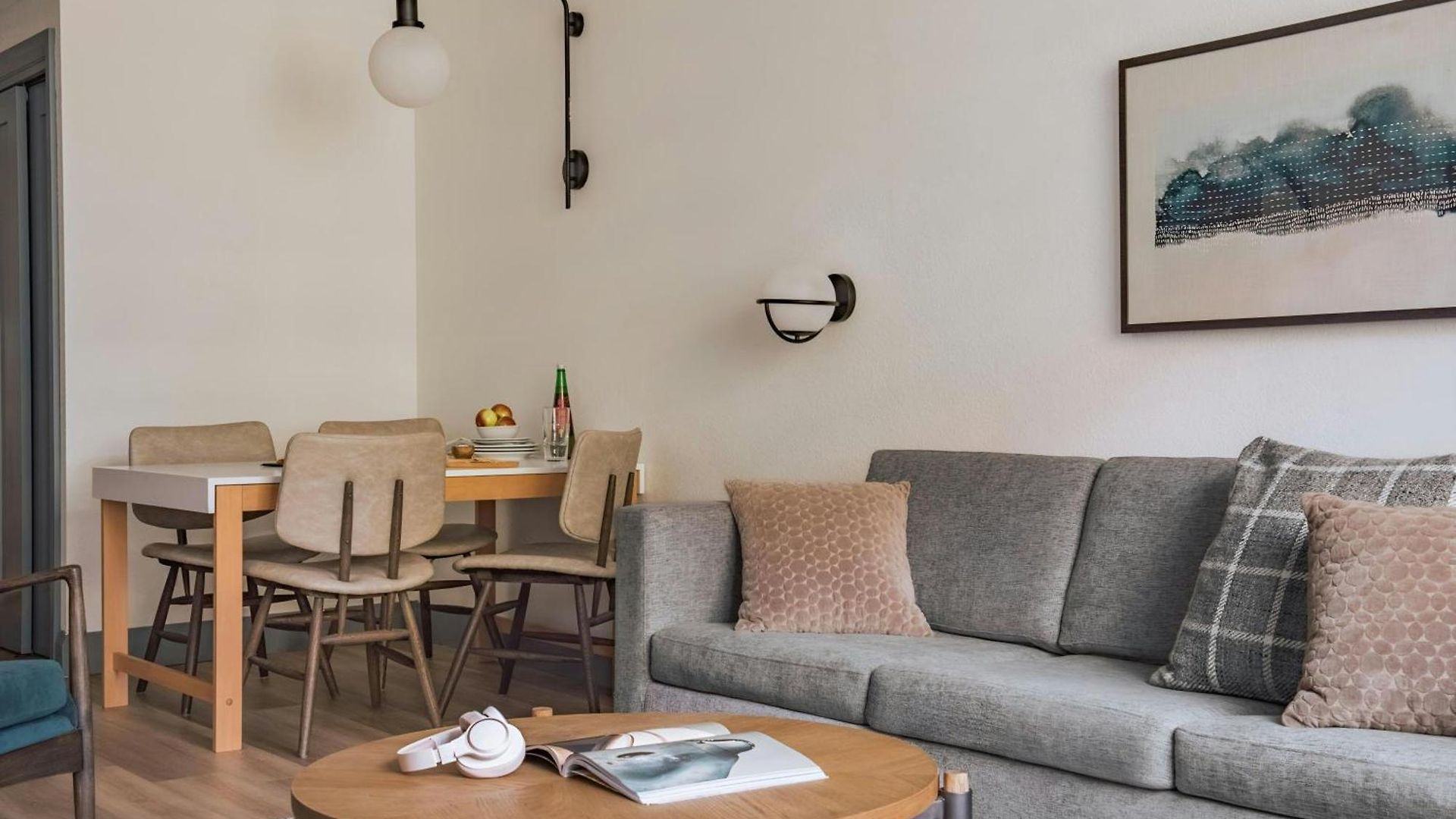 Sonder By Marriott Bonvoy Rideau Downtown Aparthotel 4*