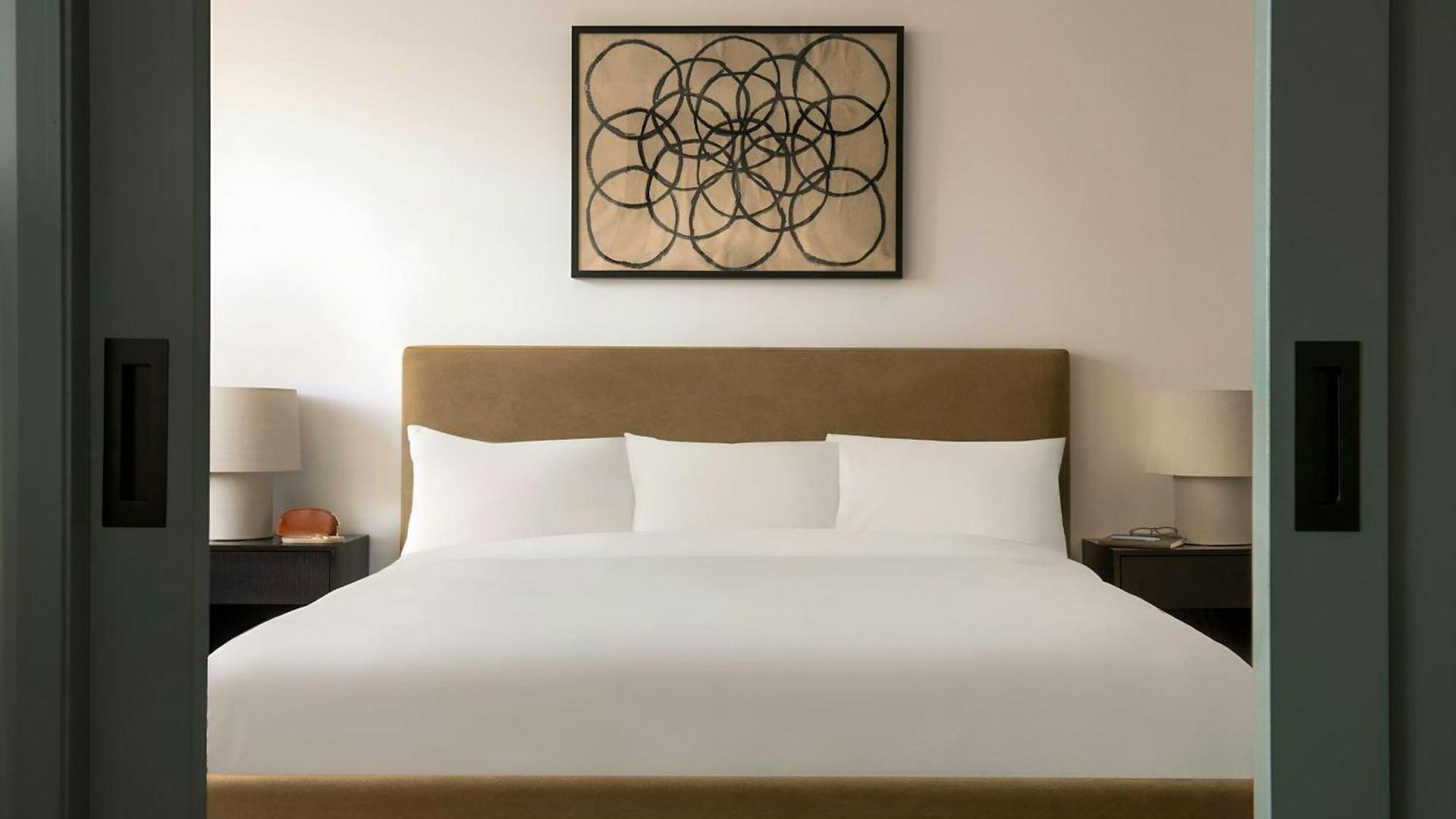 Sonder By Marriott Bonvoy Rideau Downtown Aparthotel 4*
