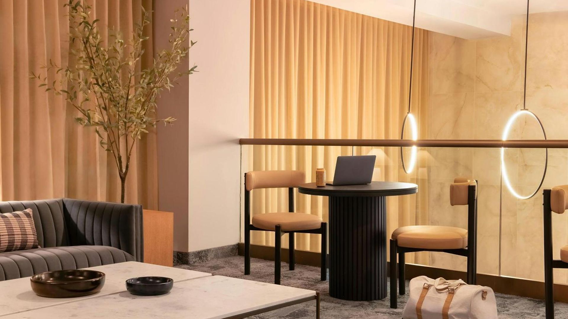 Sonder By Marriott Bonvoy Rideau Downtown Aparthotel 4*