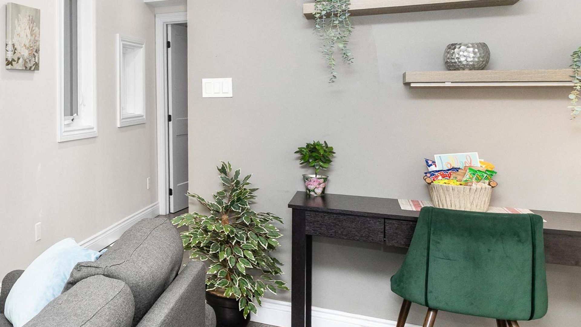 Apartment Downtown Steps To Byward Market *