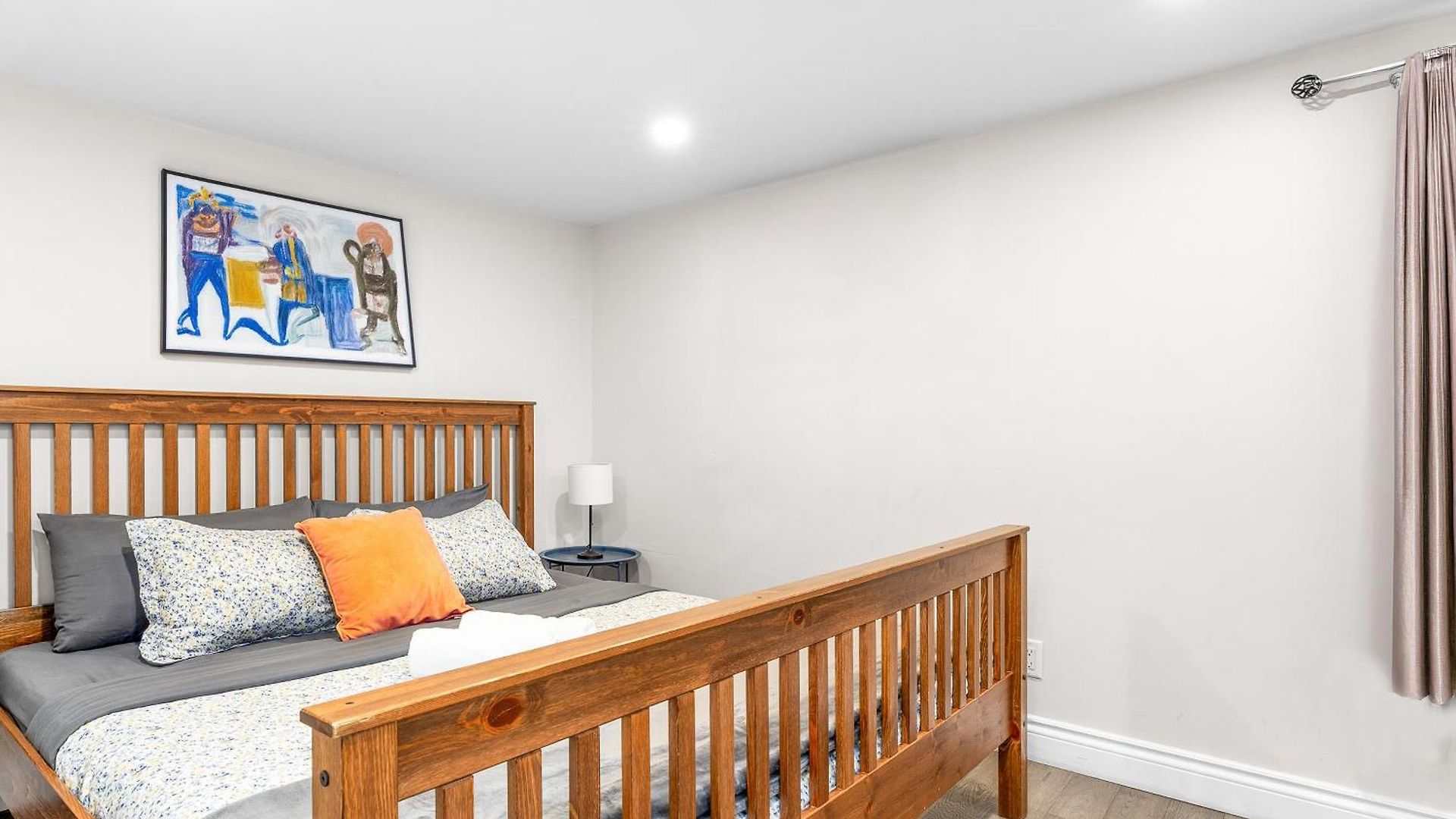 Modern Basement Flat In The Heart Of Historic Apartment Ottawa