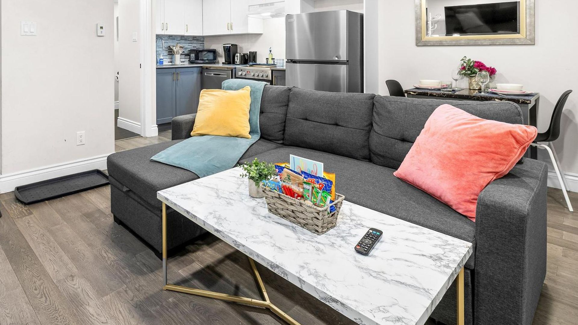 Modern Basement Flat In The Heart Of Historic *