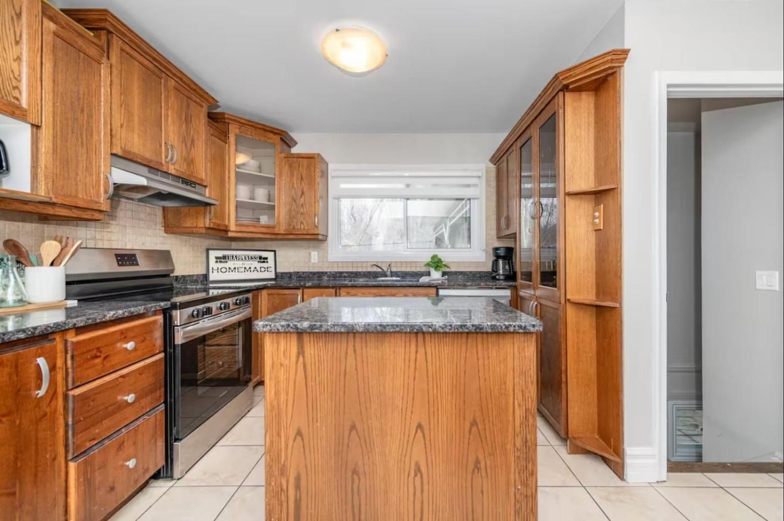 Bungalow Home * Ottawa