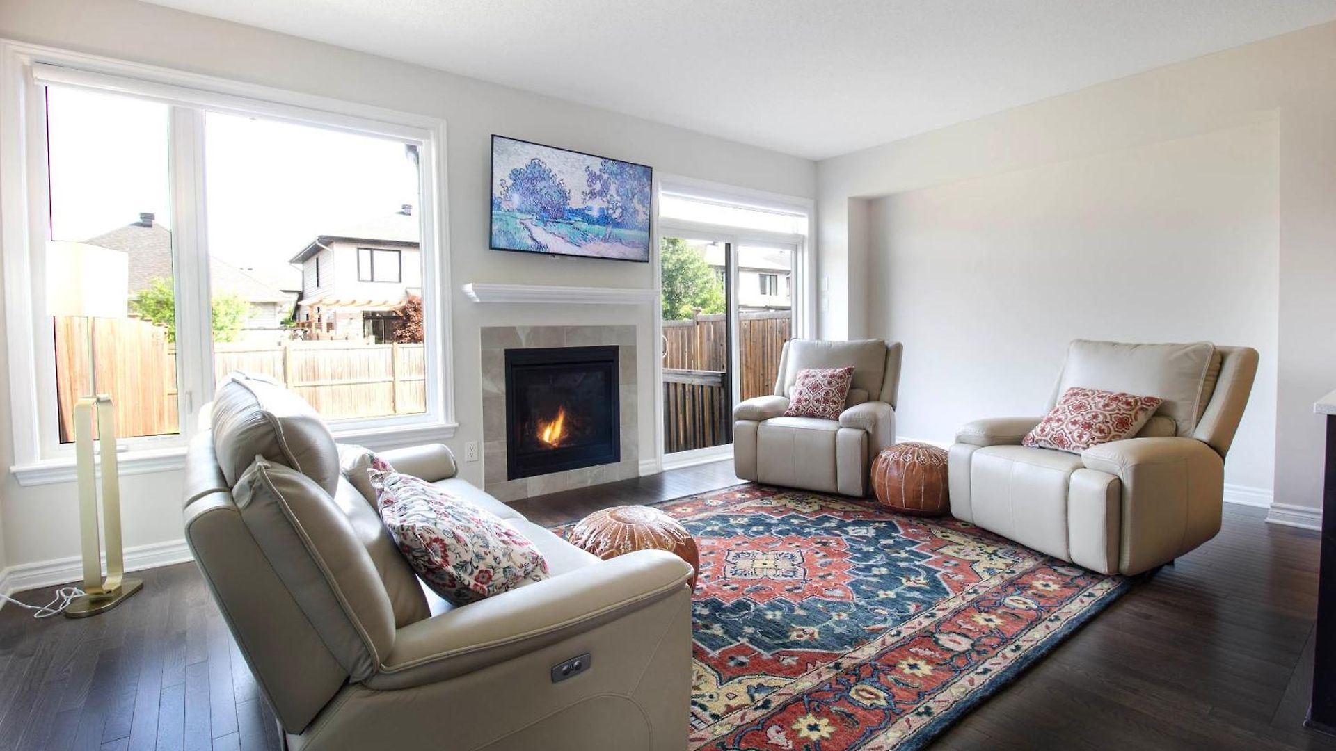 Luxurious Tastefully Furnished 3 Bedroom In Holiday home