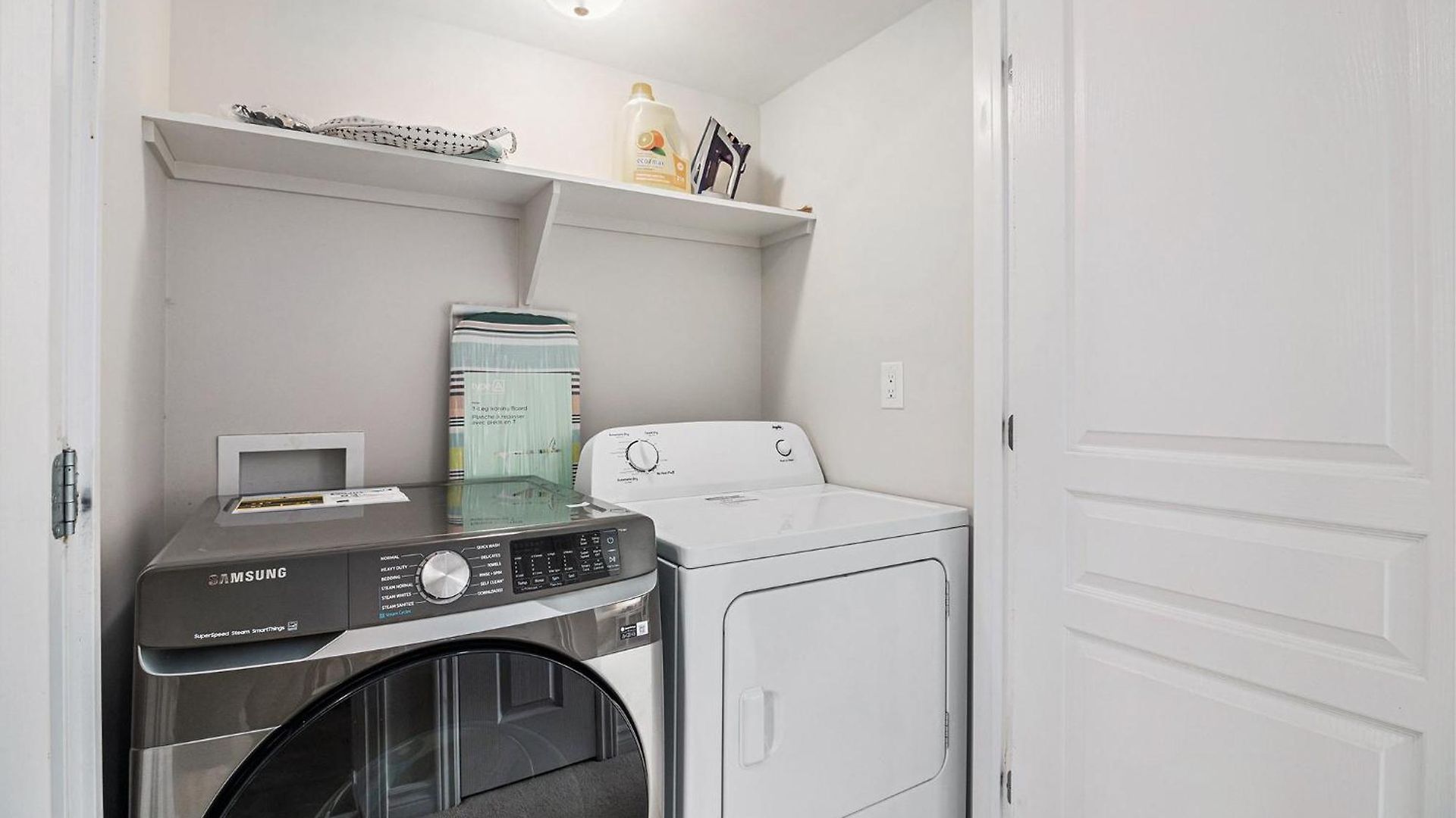 Holiday home Luxurious Tastefully Furnished 3 Bedroom In