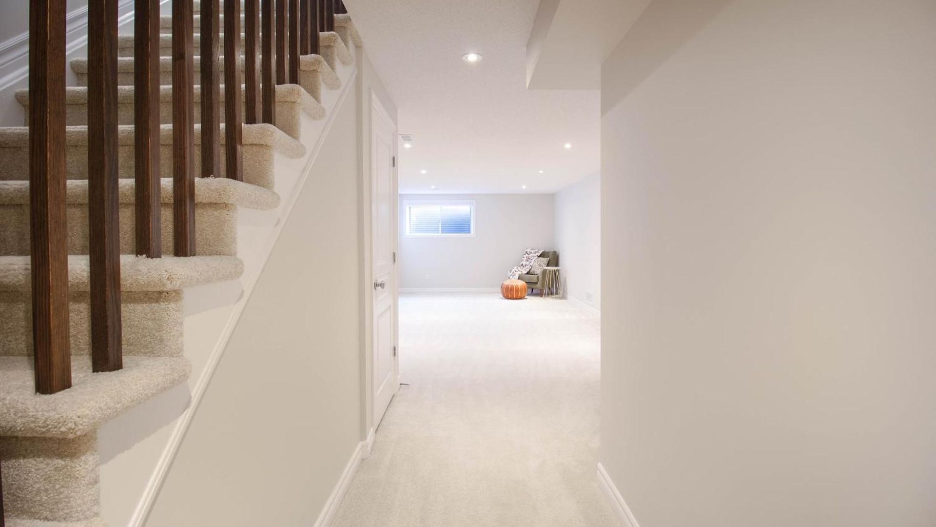 Luxurious Tastefully Furnished 3 Bedroom In *