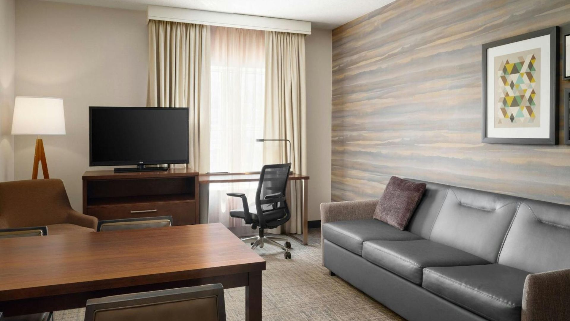 By Marriott Airport 3*