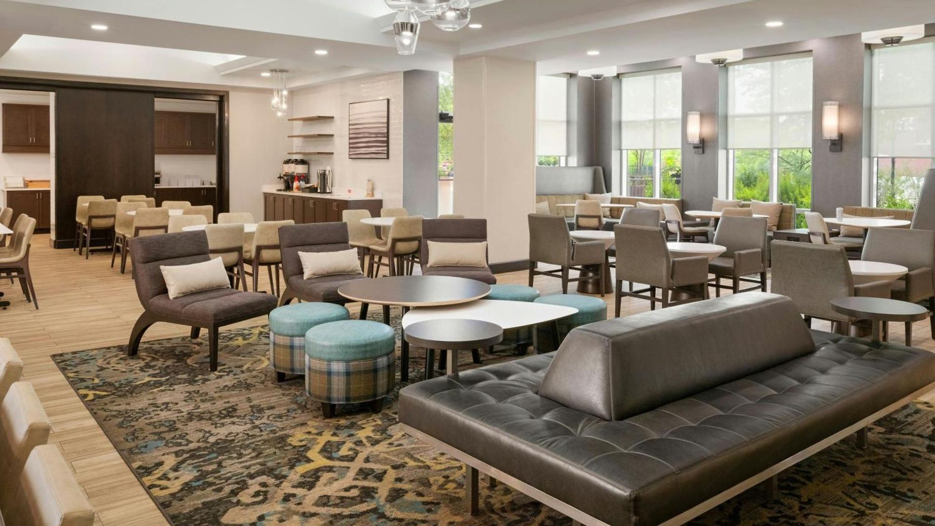 Hotel By Marriott Airport