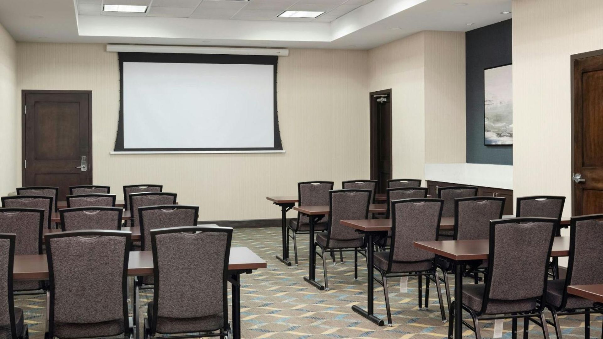 By Marriott Airport Hotel Ottawa