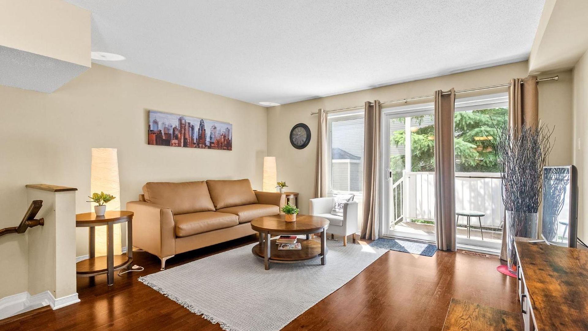 Simplylovely Modern Near Downtown With Free Parking And Patio Ottawa