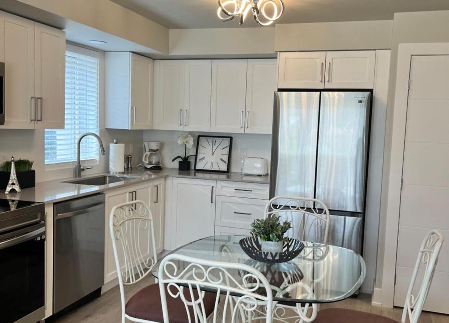 Medium Term Close To Downtown Apartment
