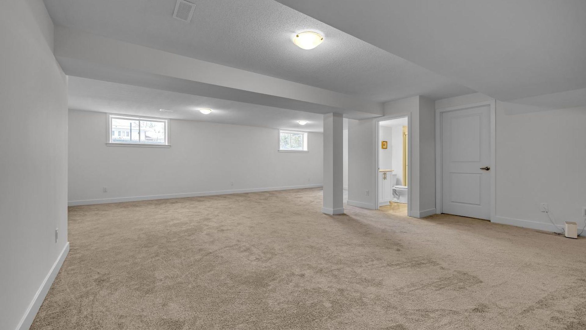 Holiday home Modern 4br Executive Near Airport And Downtown *