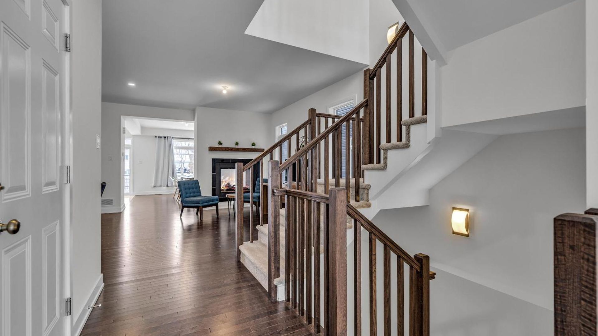 Holiday home Modern 4br Executive Near Airport And Downtown *