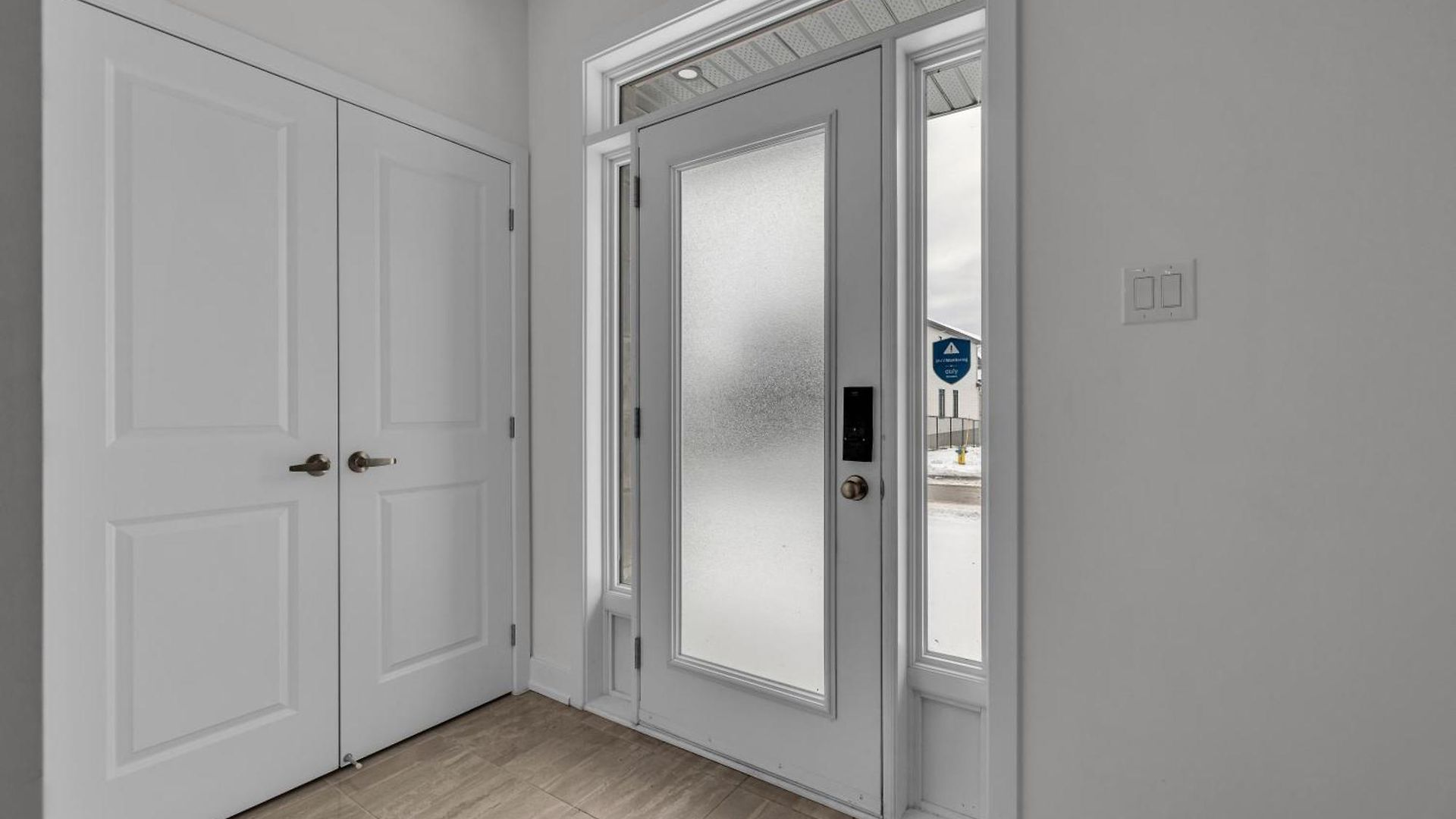 Modern 4br Executive Near Airport And Downtown