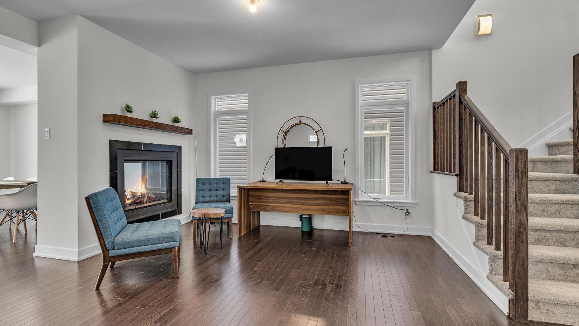 Modern 4br Executive Near Airport And Downtown Ottawa