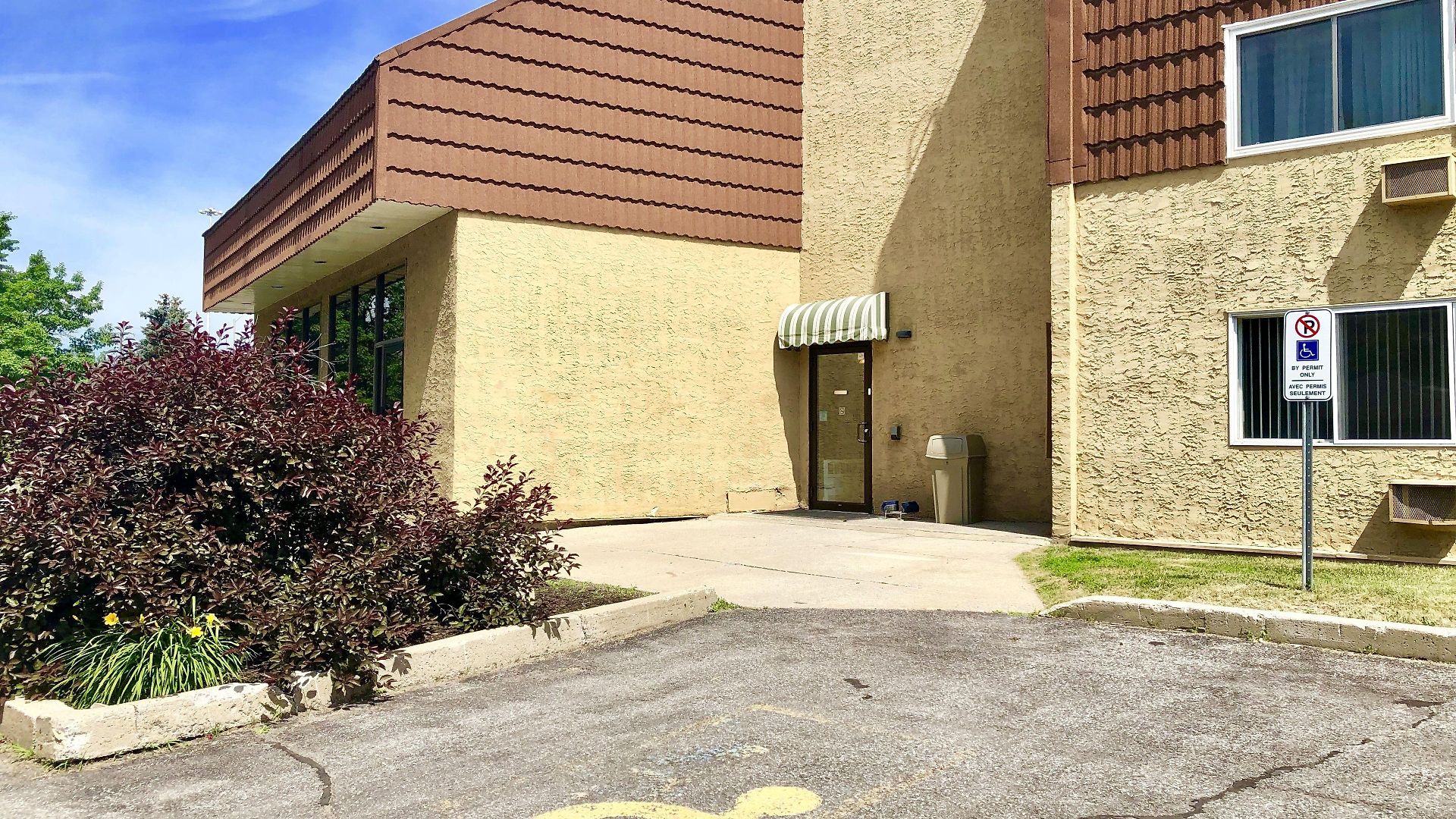 Travelodge By Wyndham East Hotel Ottawa