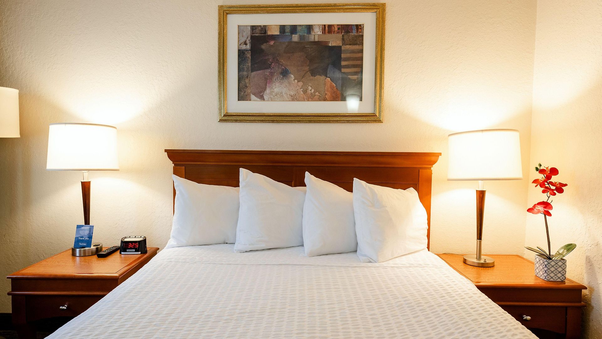 Travelodge By Wyndham East