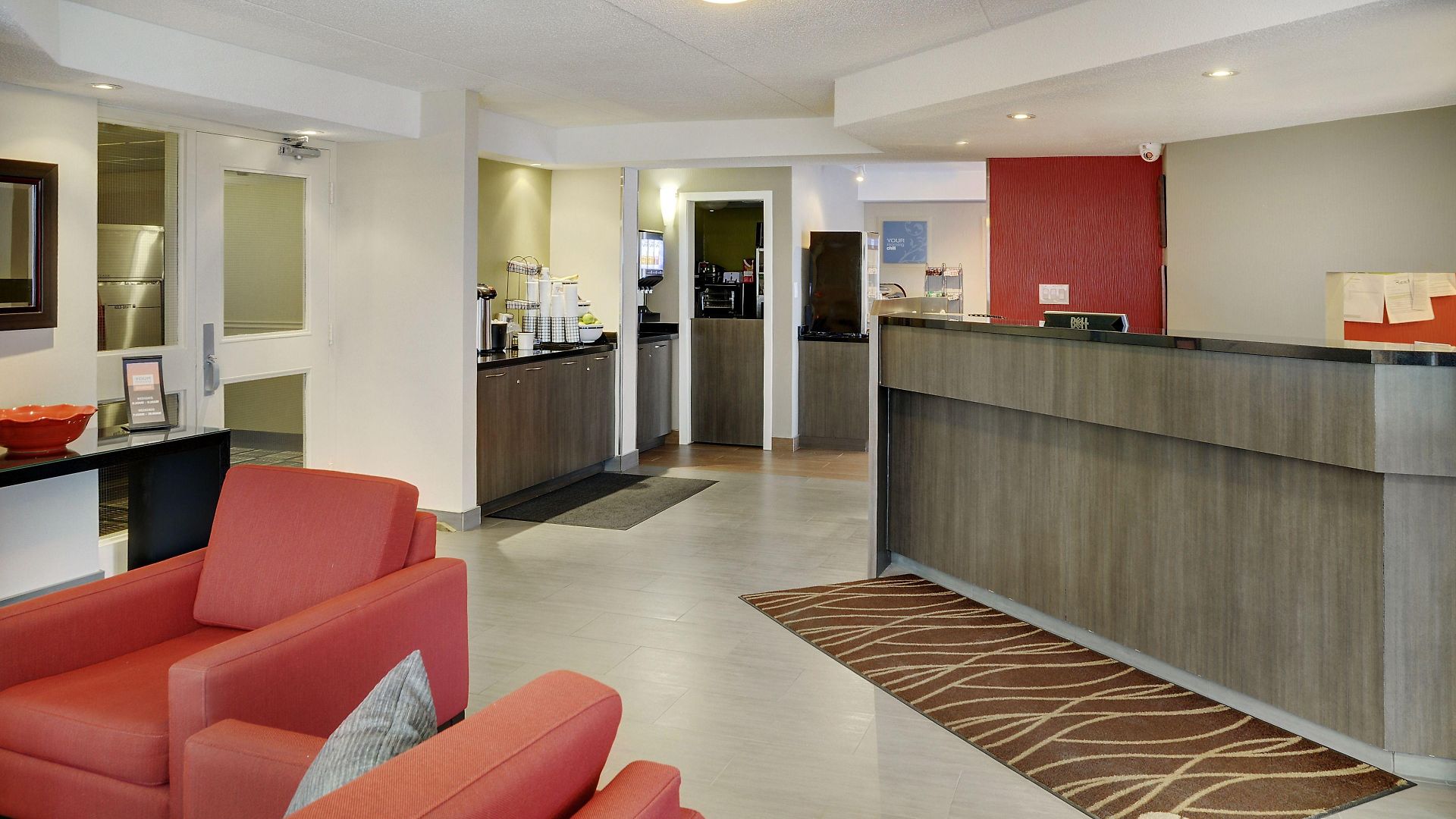Comfort East Inn