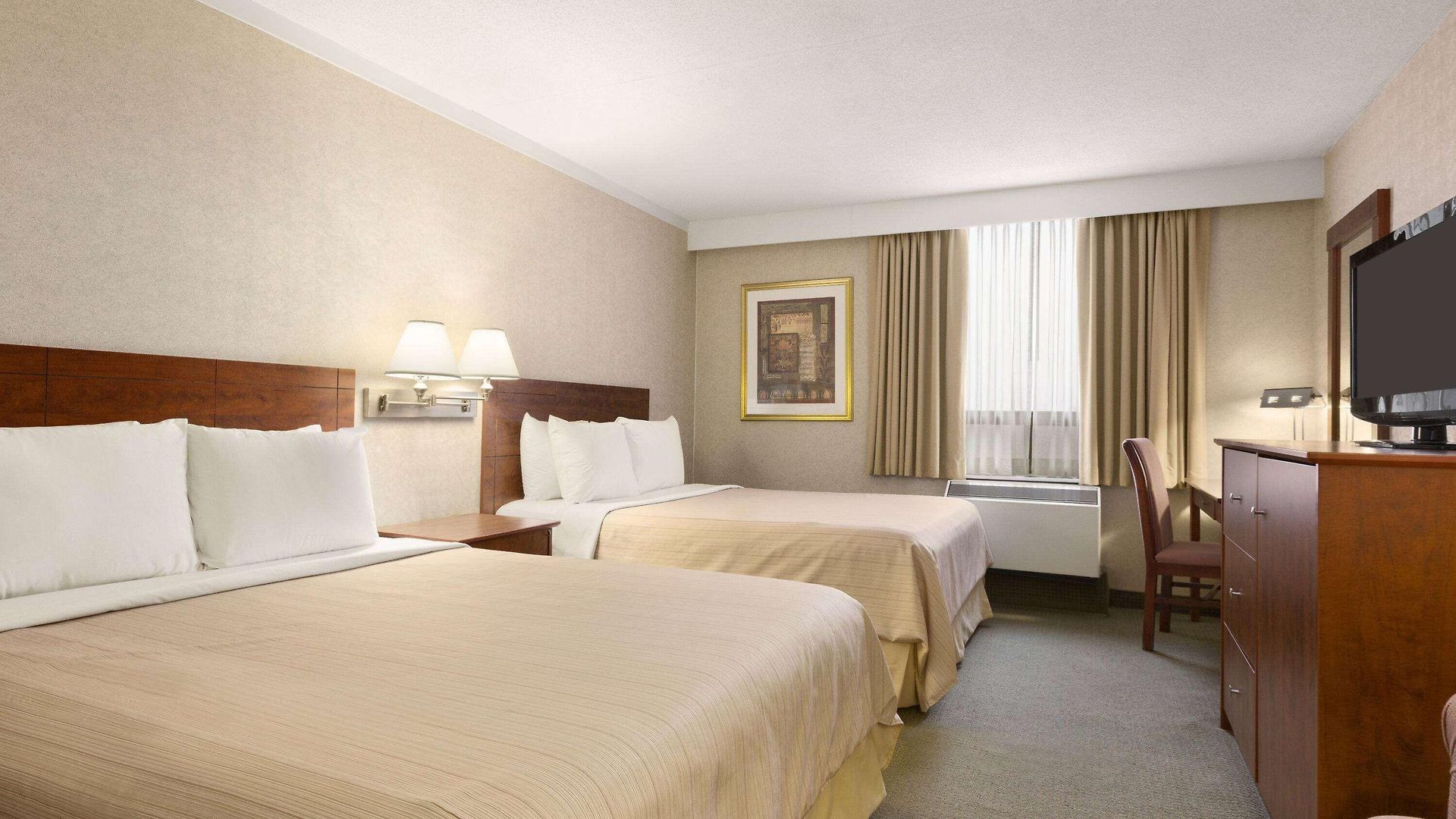 Hotel Days By Wyndham West Ottawa