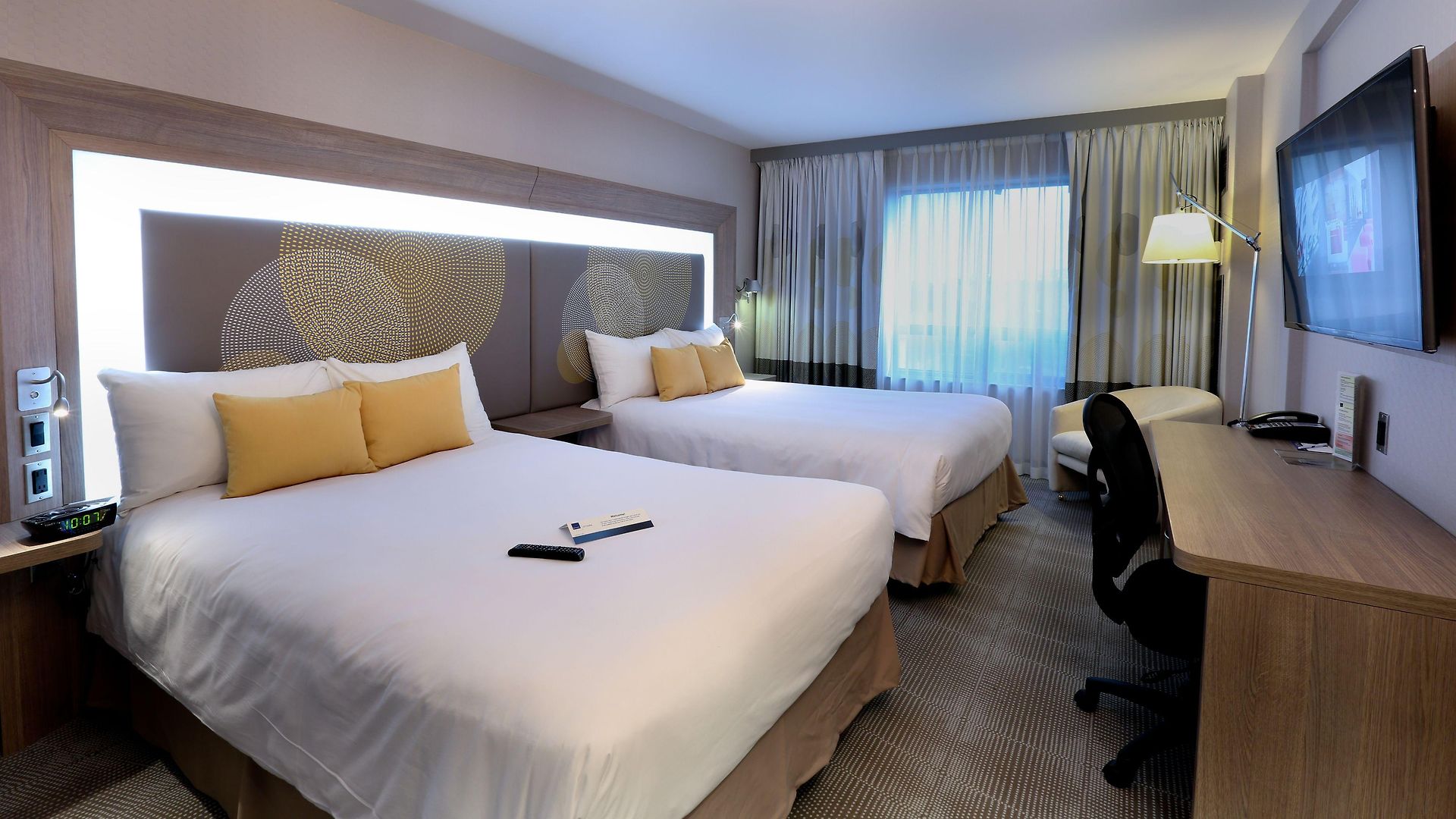 Doubletree By Hilton Downtown Ottawa