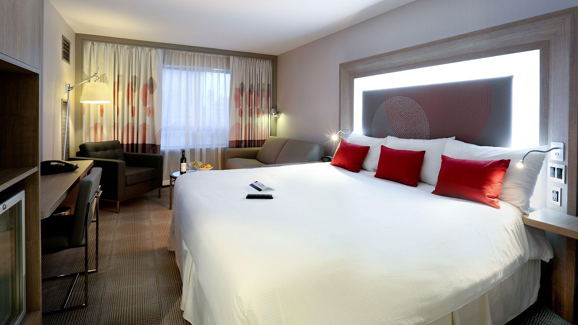 Doubletree By Hilton Downtown 4*