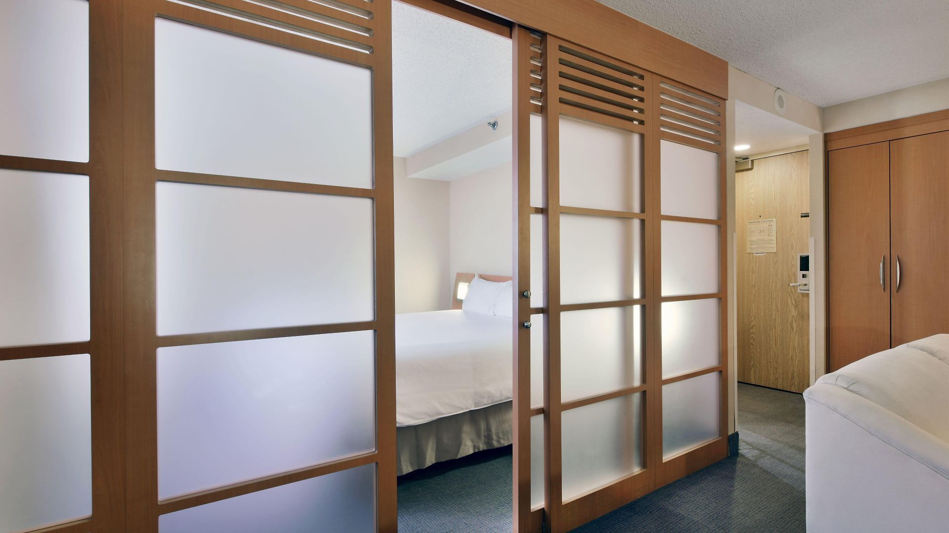 Doubletree By Hilton Downtown Hotel Ottawa