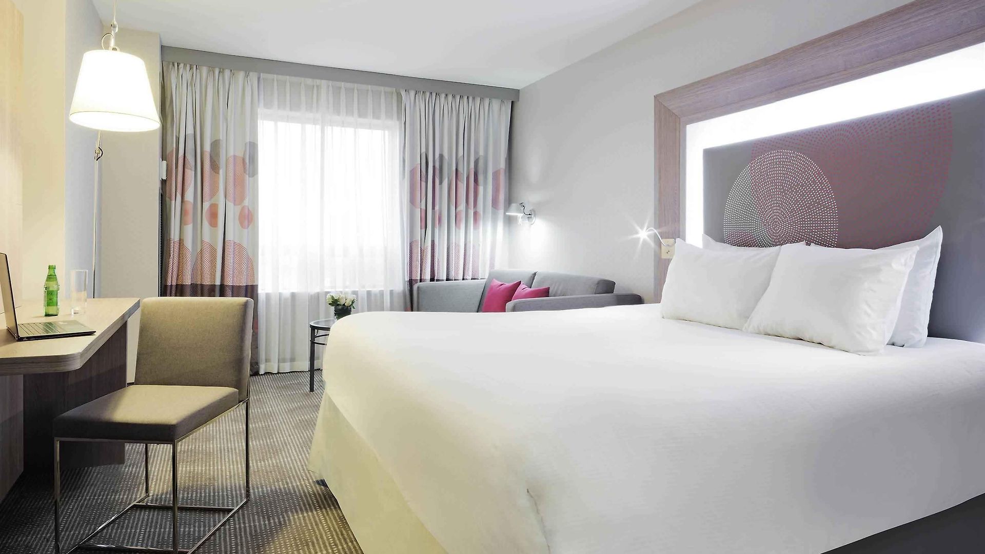 Doubletree By Hilton Downtown Hotel Ottawa