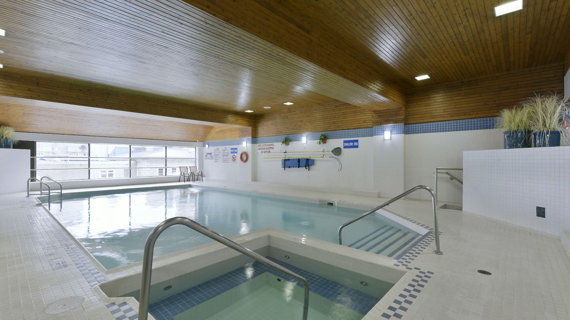 Hotel Doubletree By Hilton Downtown 4*