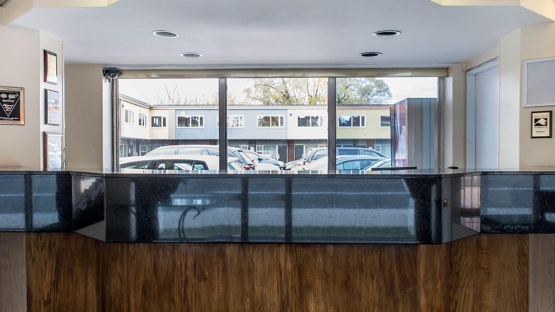 Lodge Econo Downtown Ottawa