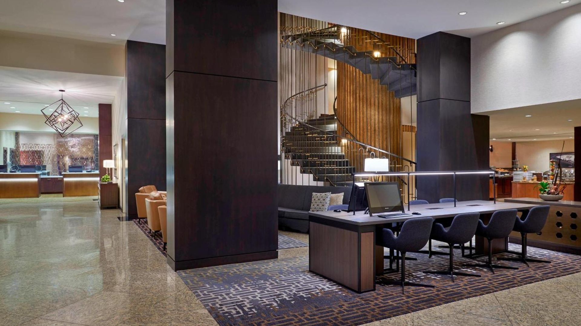 Sheraton Hotel 4*