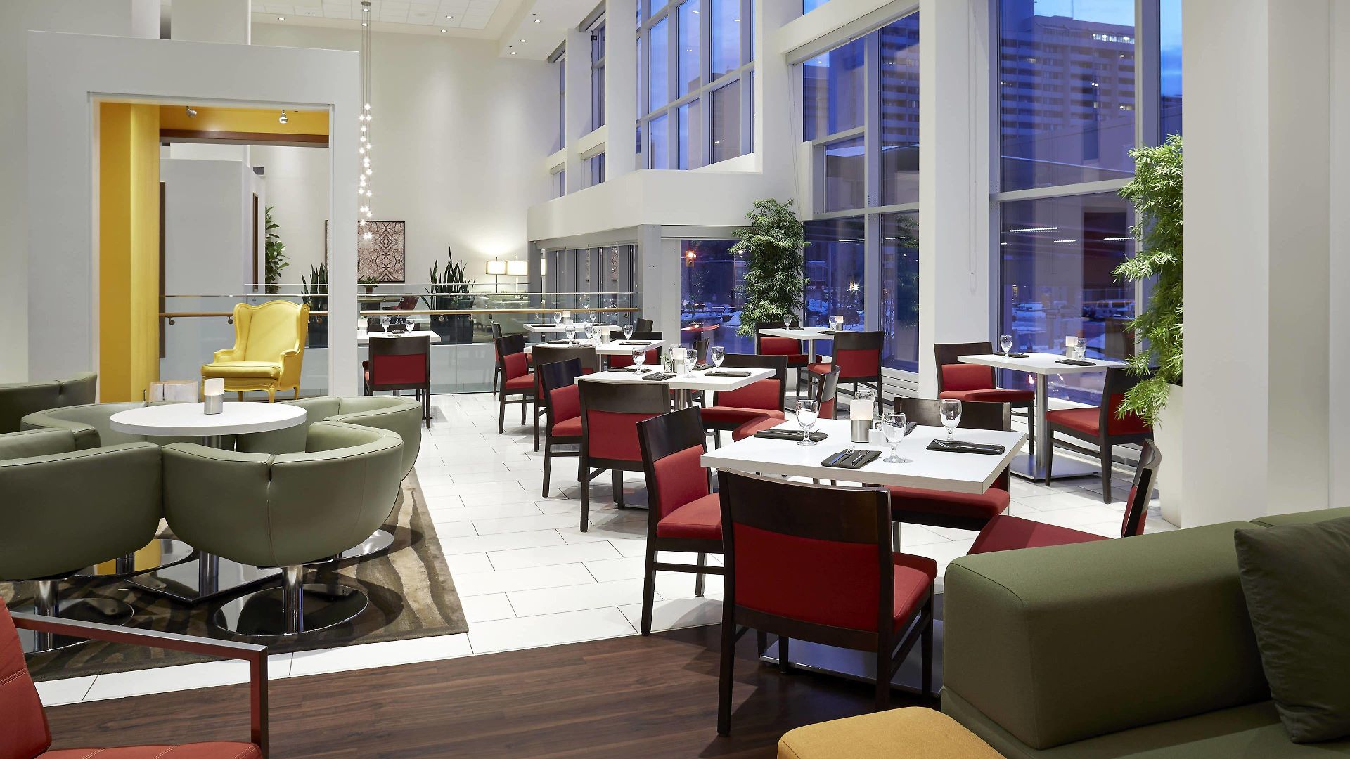Delta By Marriott Centre 4*
