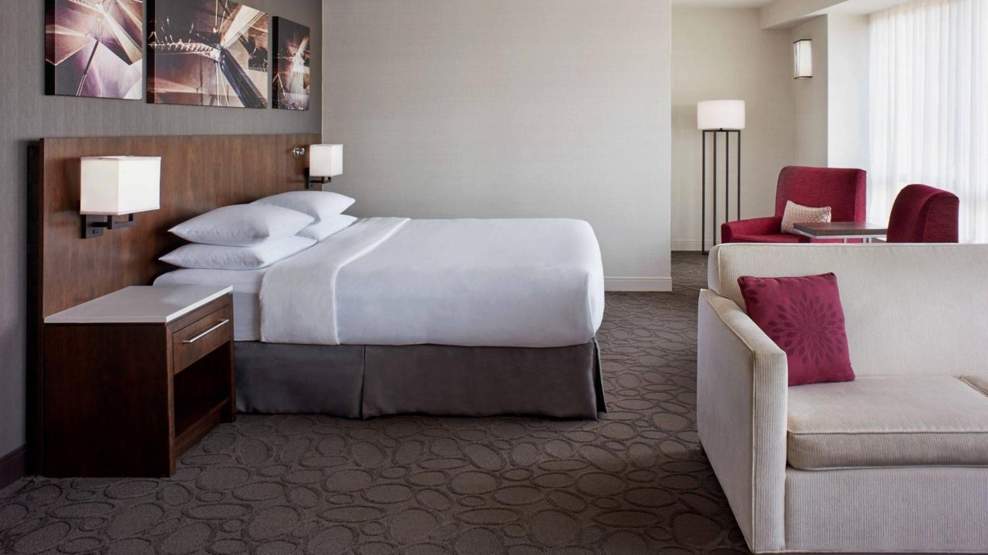 Delta By Marriott Centre 4*