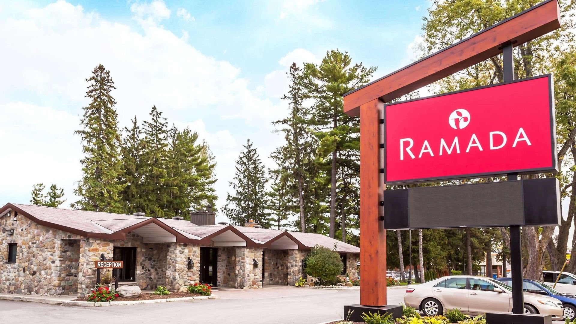 Hotel Ramada By Wyndham On The Rideau Ottawa