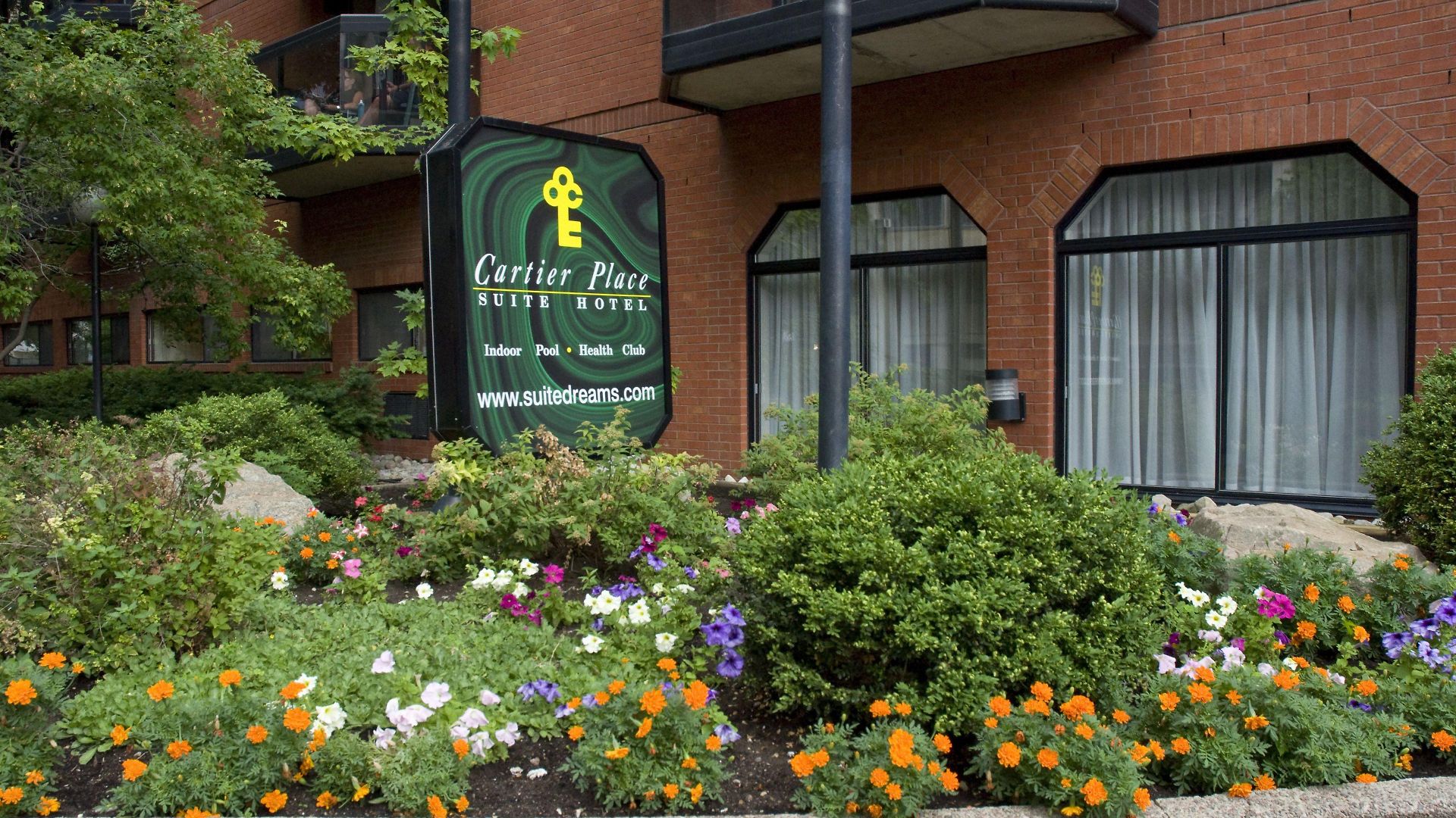 Hotel Cartier Place 3*