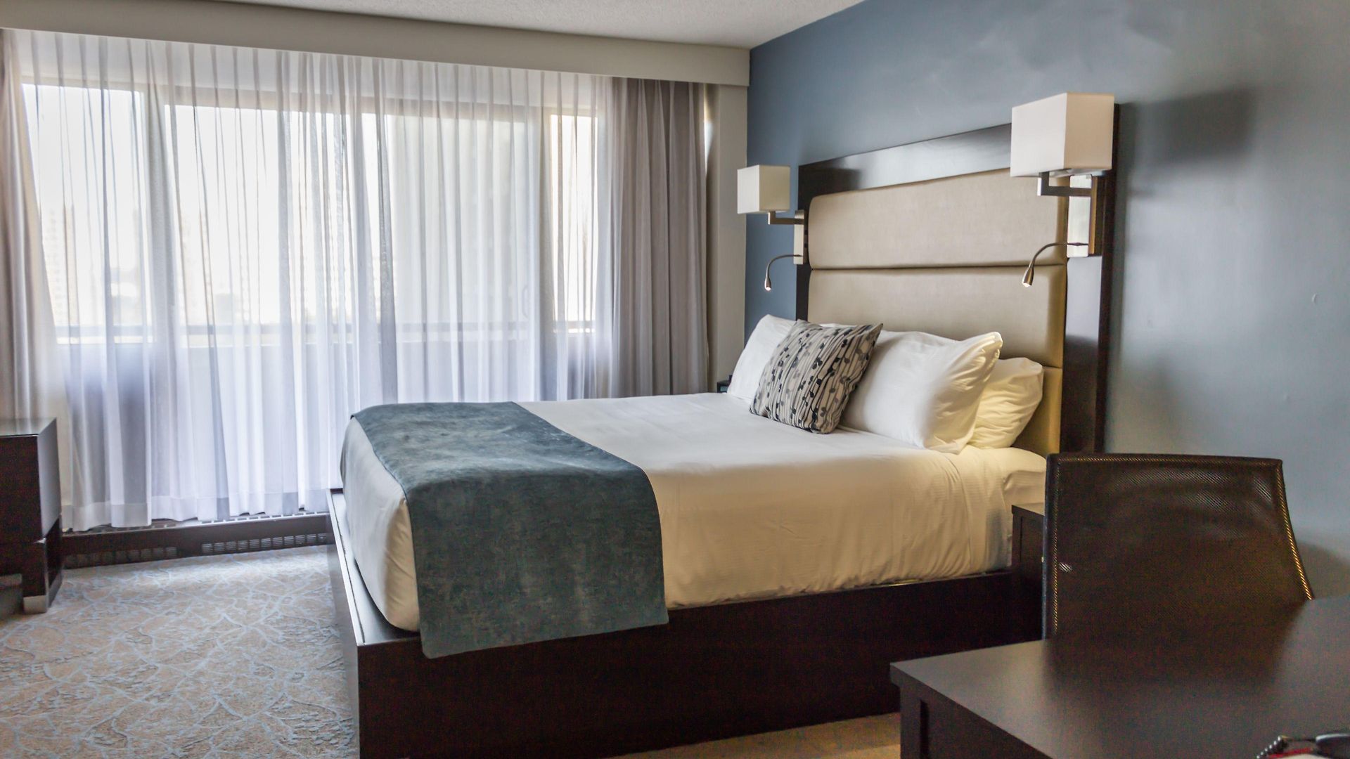 Hotel Embassy & Ottawa