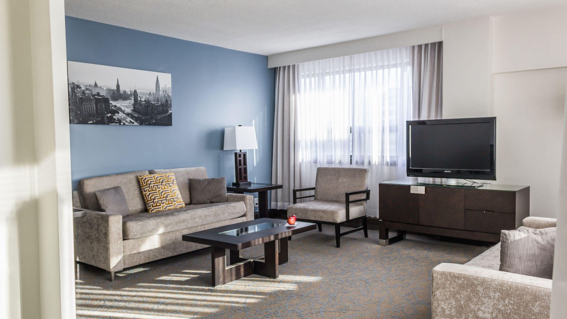 Hotel Embassy & 3*