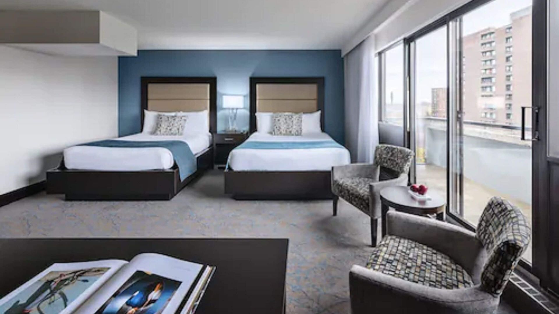 Embassy & 3* Ottawa