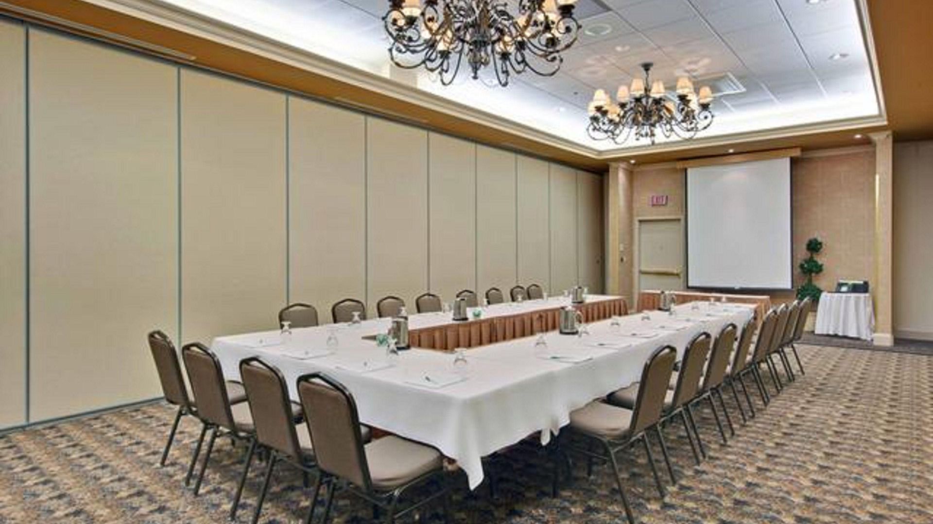 Hotel & Kanata By Ihg 4*