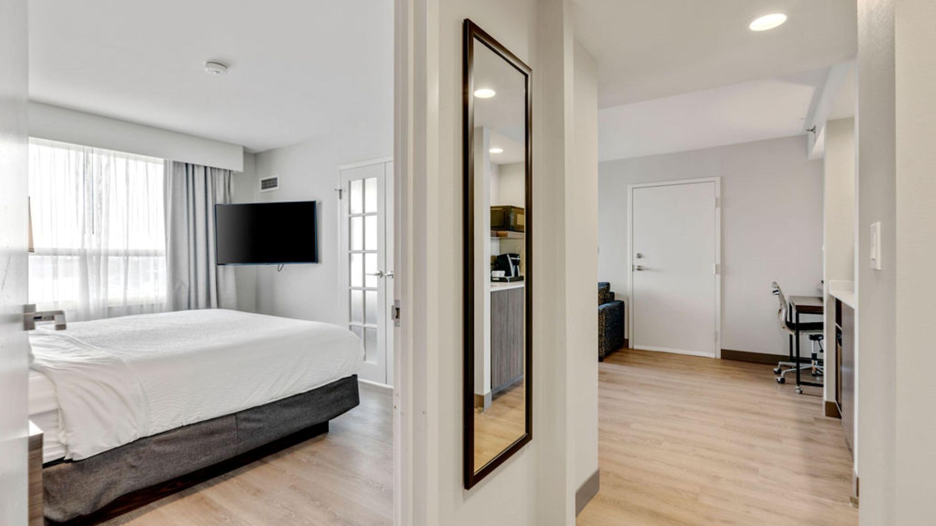 Hotel & Kanata By Ihg 4*
