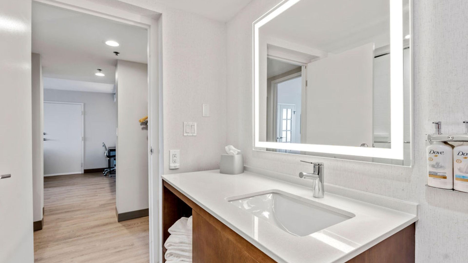 Hotel & Kanata By Ihg 4*