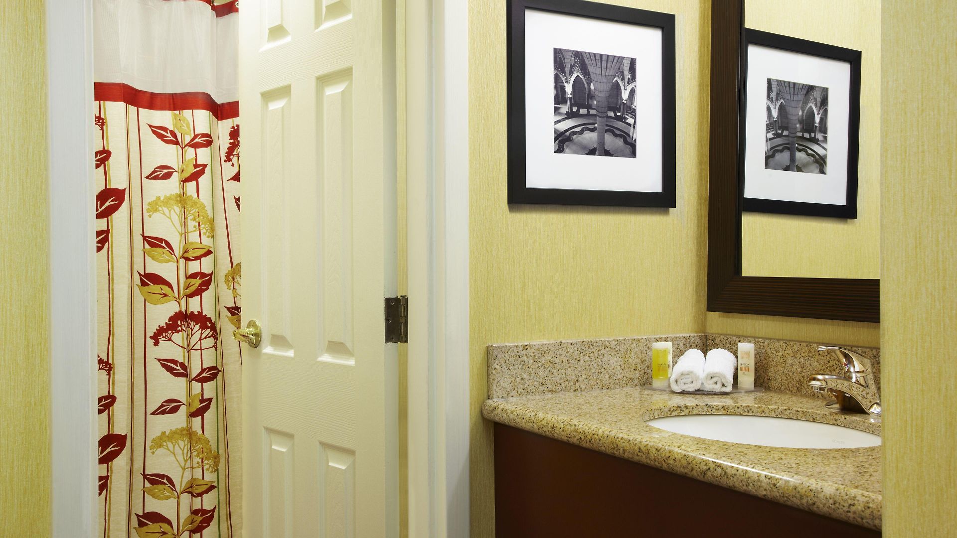 Courtyard By Marriott Downtown 3* Ottawa